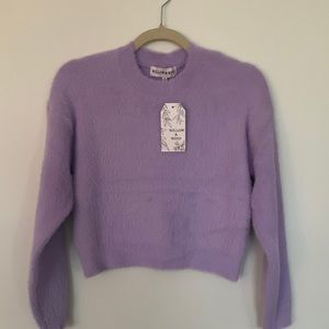 *NWT* Super Soft Crop Sweater